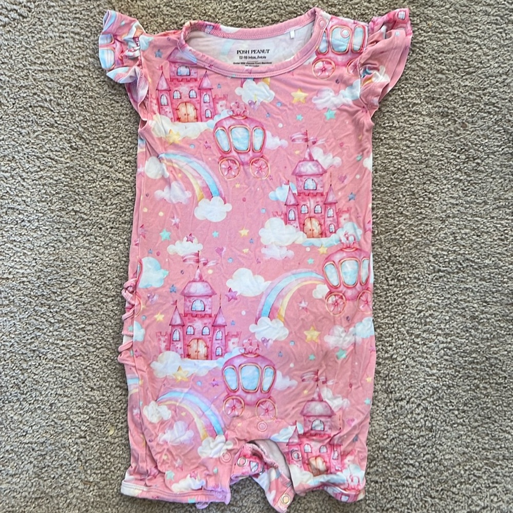 Posh peanut 12-18 months onesie, great condition!
